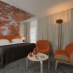 Le Manoir Du Lys 4*