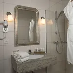 ホテル Le Manoir Du Lys 4*