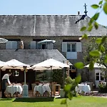 ホテル Le Manoir Du Lys