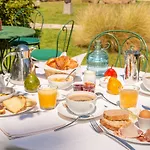 ホテル Le Manoir Du Lys 4*