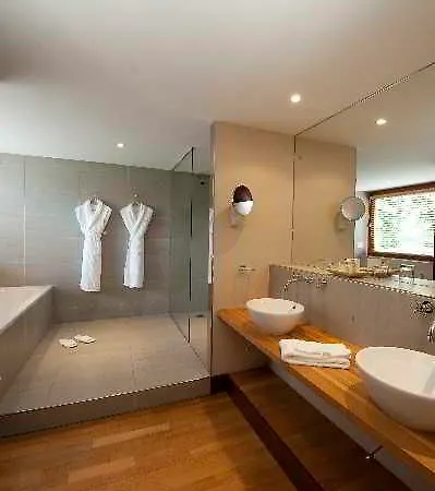 Le Manoir Du Lys Hotel 4*