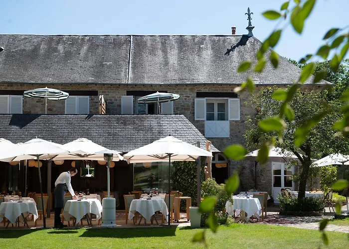 Отель Le Manoir Du Lys