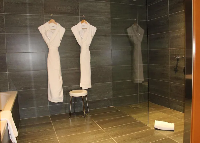 Le Manoir Du Lys Hotell