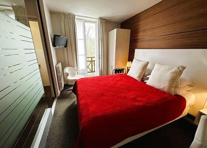 Otel Le Manoir Du Lys 4*